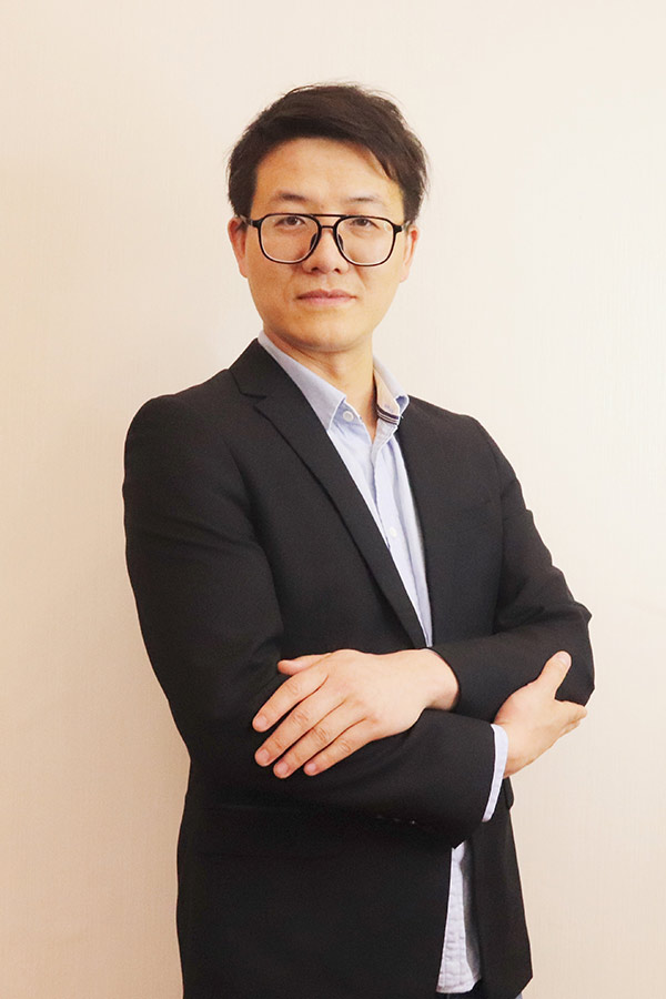 富县李林科 本科学历,毕业于西安石油大学